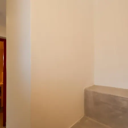 Arbarorisa Traditional *