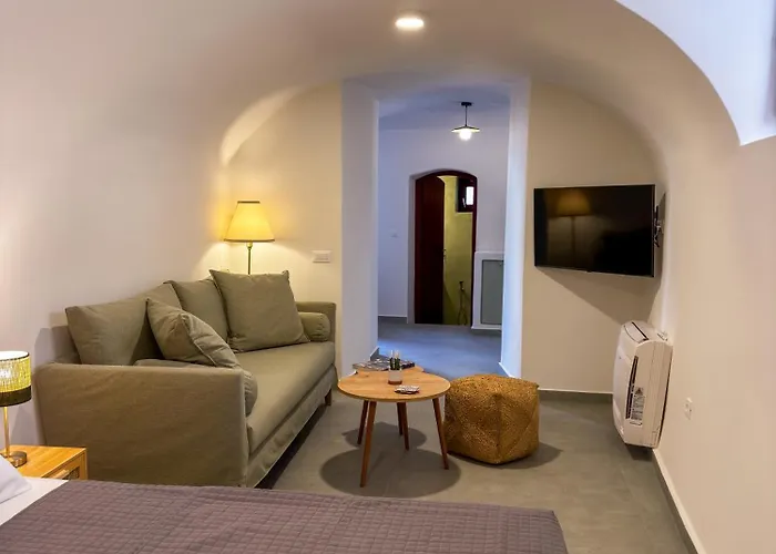 Arbarorisa Traditional * Messaria (Santorini)