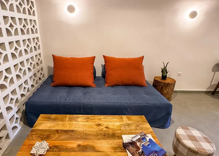 Arbarorisa Traditional * Messaria (Santorini)