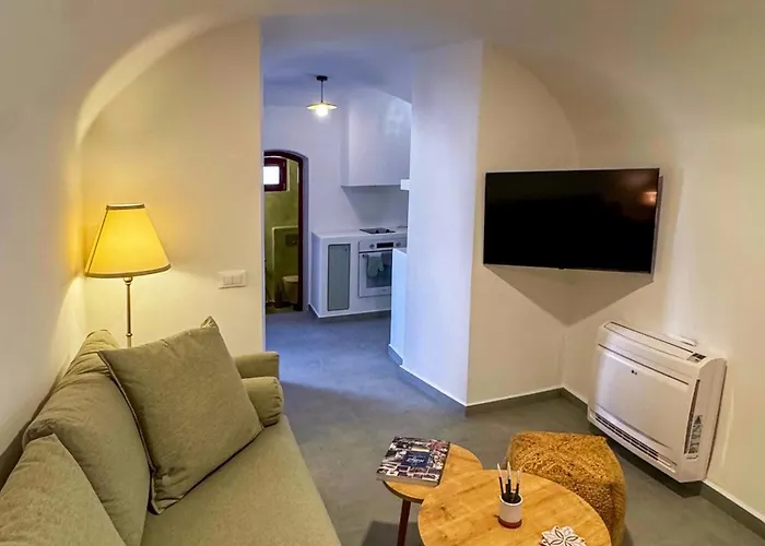 Arbarorisa Traditional Apartment Messaria (Santorini)