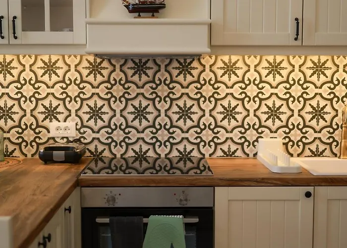 Arbarorisa Traditional Messaria (Santorini)