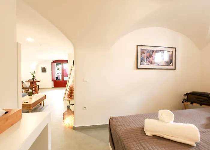 Arbarorisa Traditional Apartment